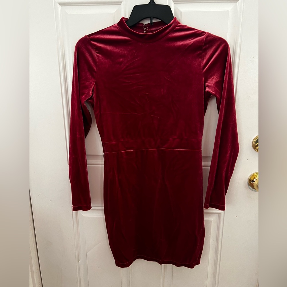Fuchsia velvet dress